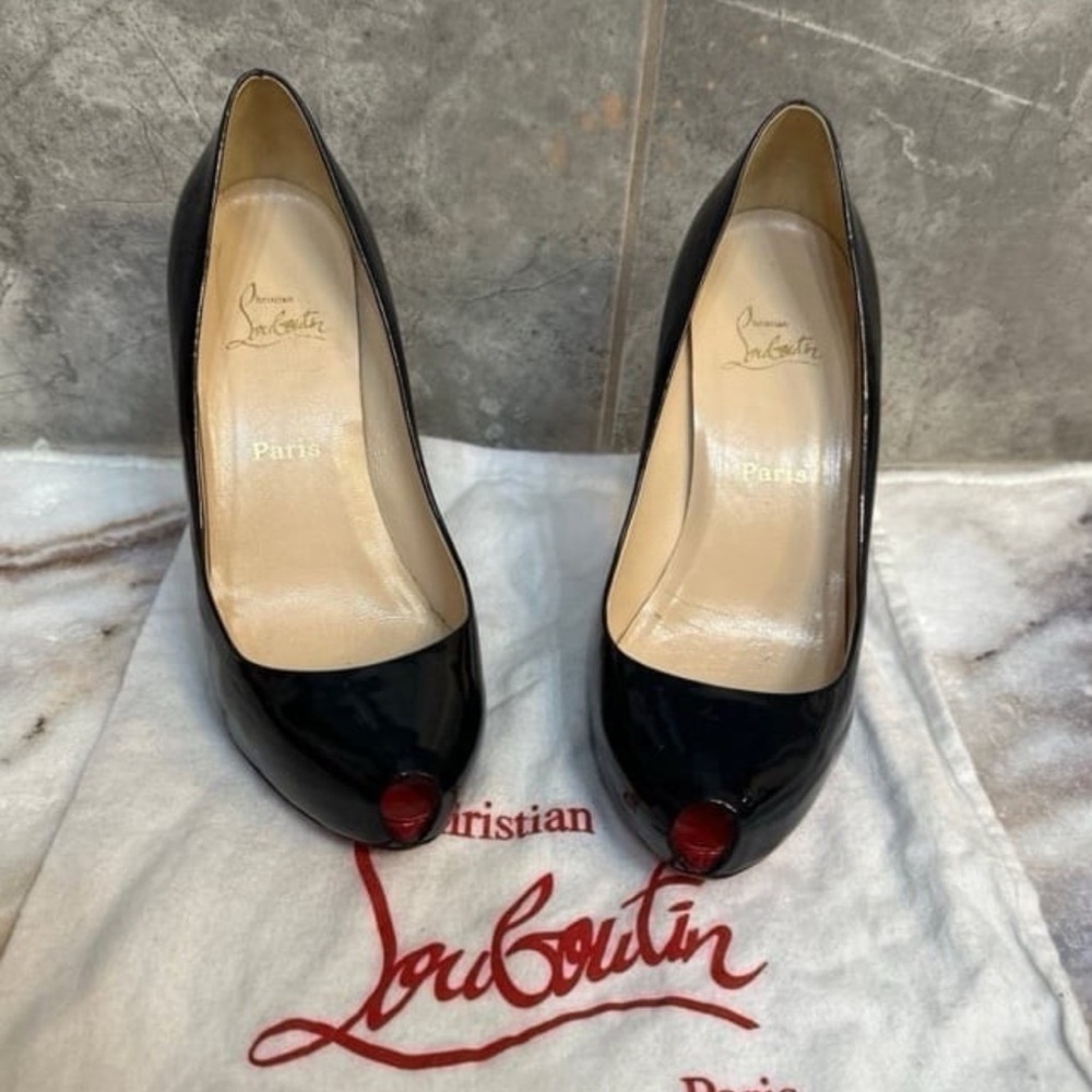 Christian Louboutin Very Privé Black Patent Leather Peep Toe Pumps - Picture 3 of 8